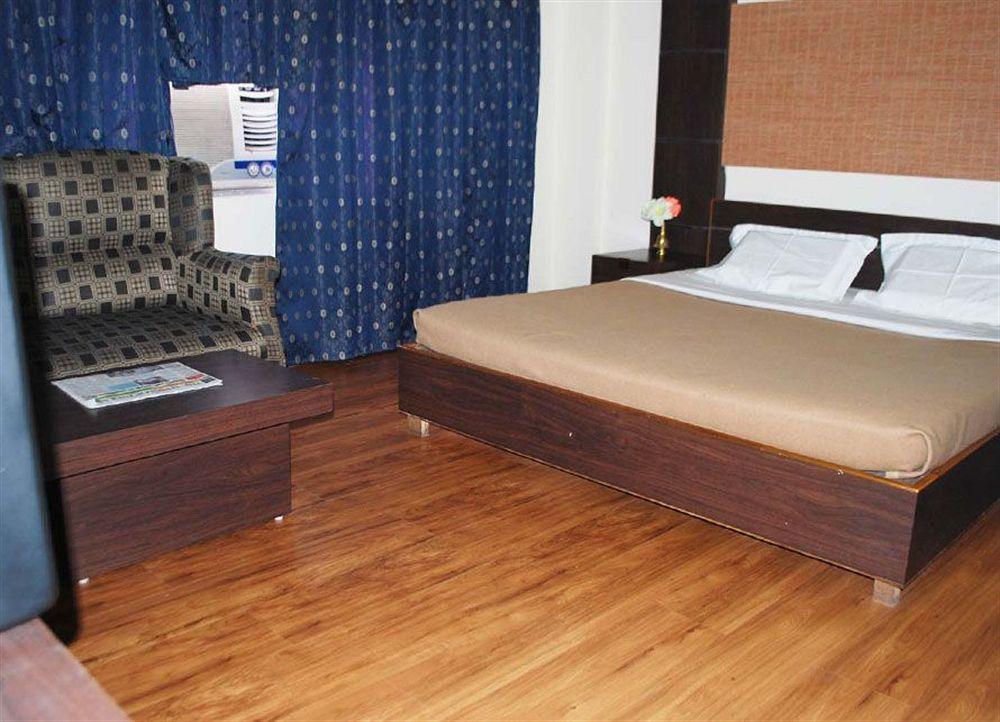 Hotel Aryapalace Bhubaneswar Dış mekan fotoğraf