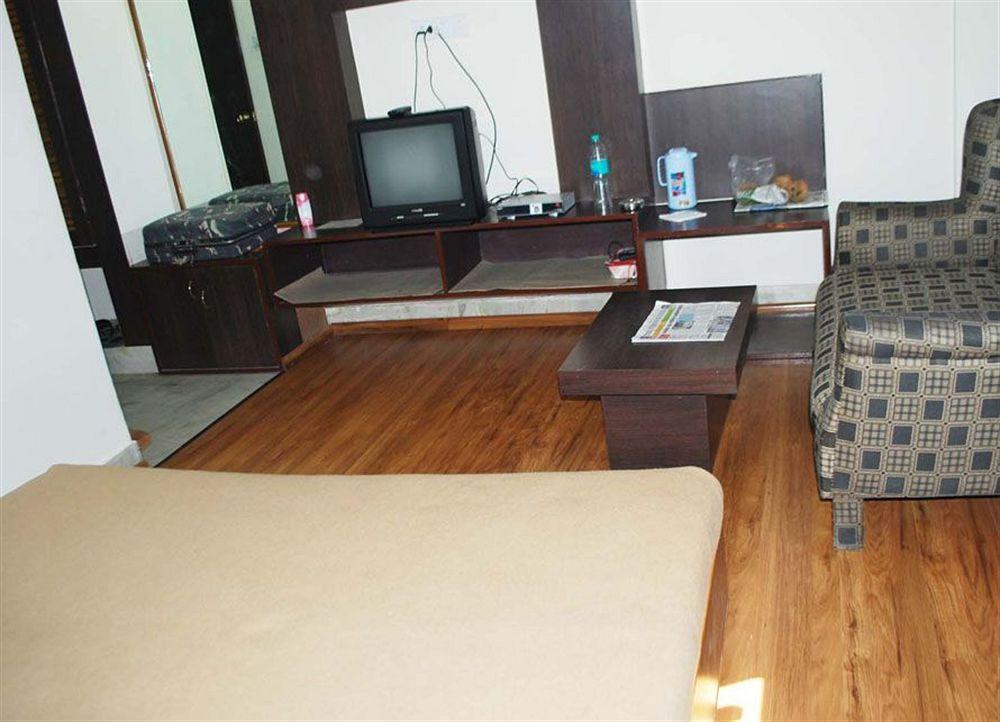 Hotel Aryapalace Bhubaneswar Dış mekan fotoğraf