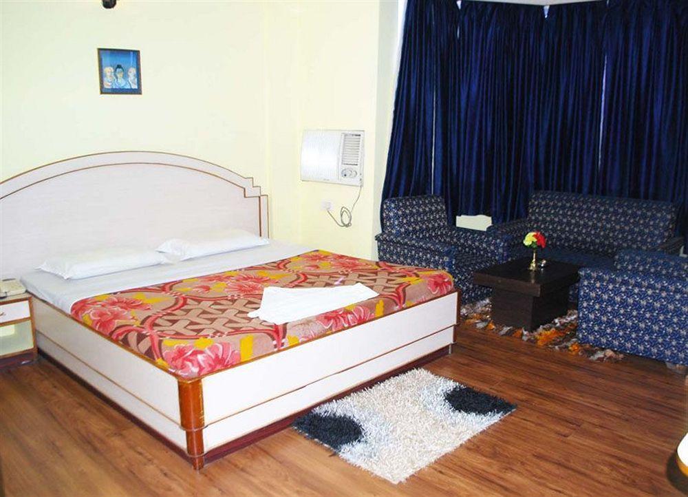 Hotel Aryapalace Bhubaneswar Dış mekan fotoğraf