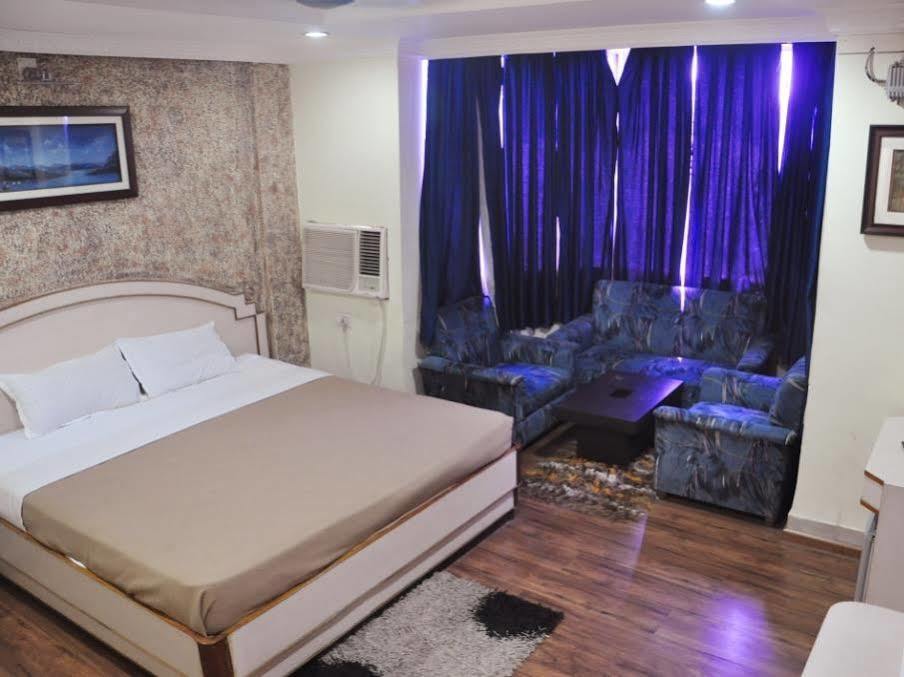 Hotel Aryapalace Bhubaneswar Dış mekan fotoğraf